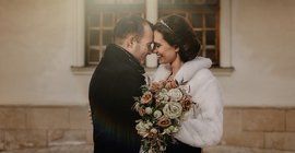 Winter and Mid-week Wedding Advantages Winter and Mid-week Wedding Advantages