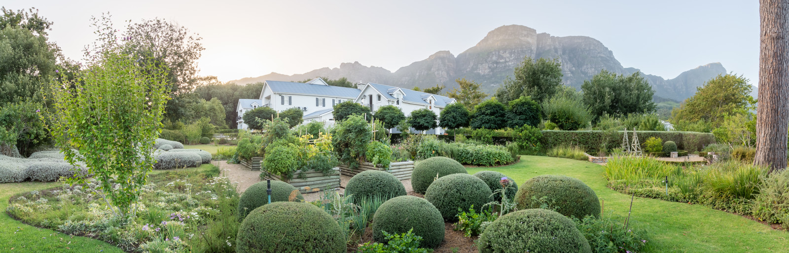 Arambrook Boutique Hotel