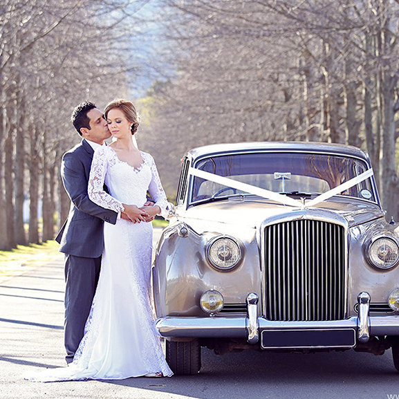 Top reasons why you should hire a wedding car | Articles & Interviews